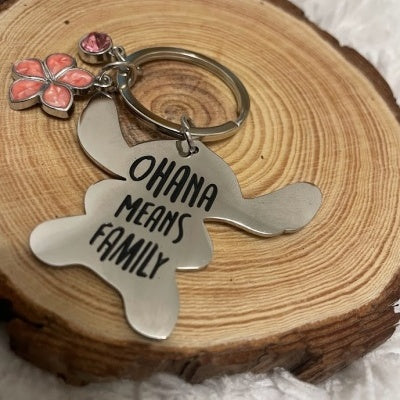 Porta-chaves Stitch “Ohana Means Family” Rosa